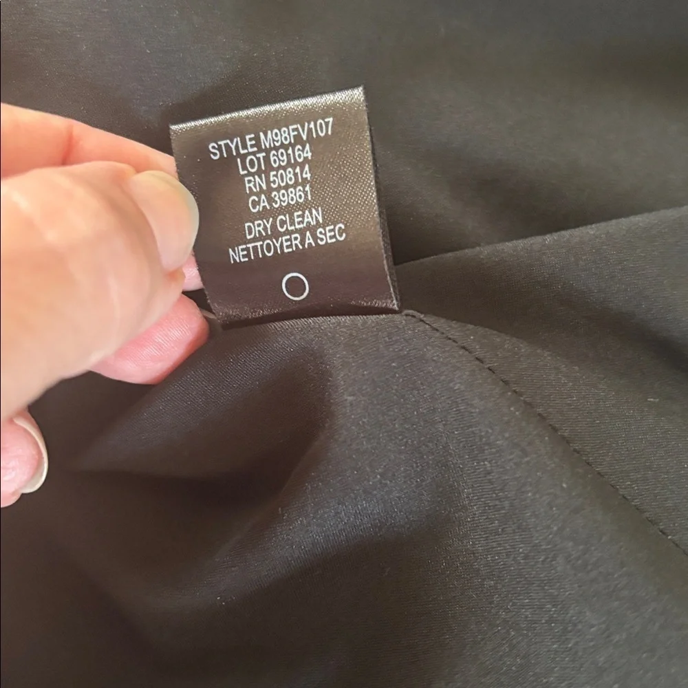 TAHARI Black Velvet Blazer Sz S/M(Estimated)